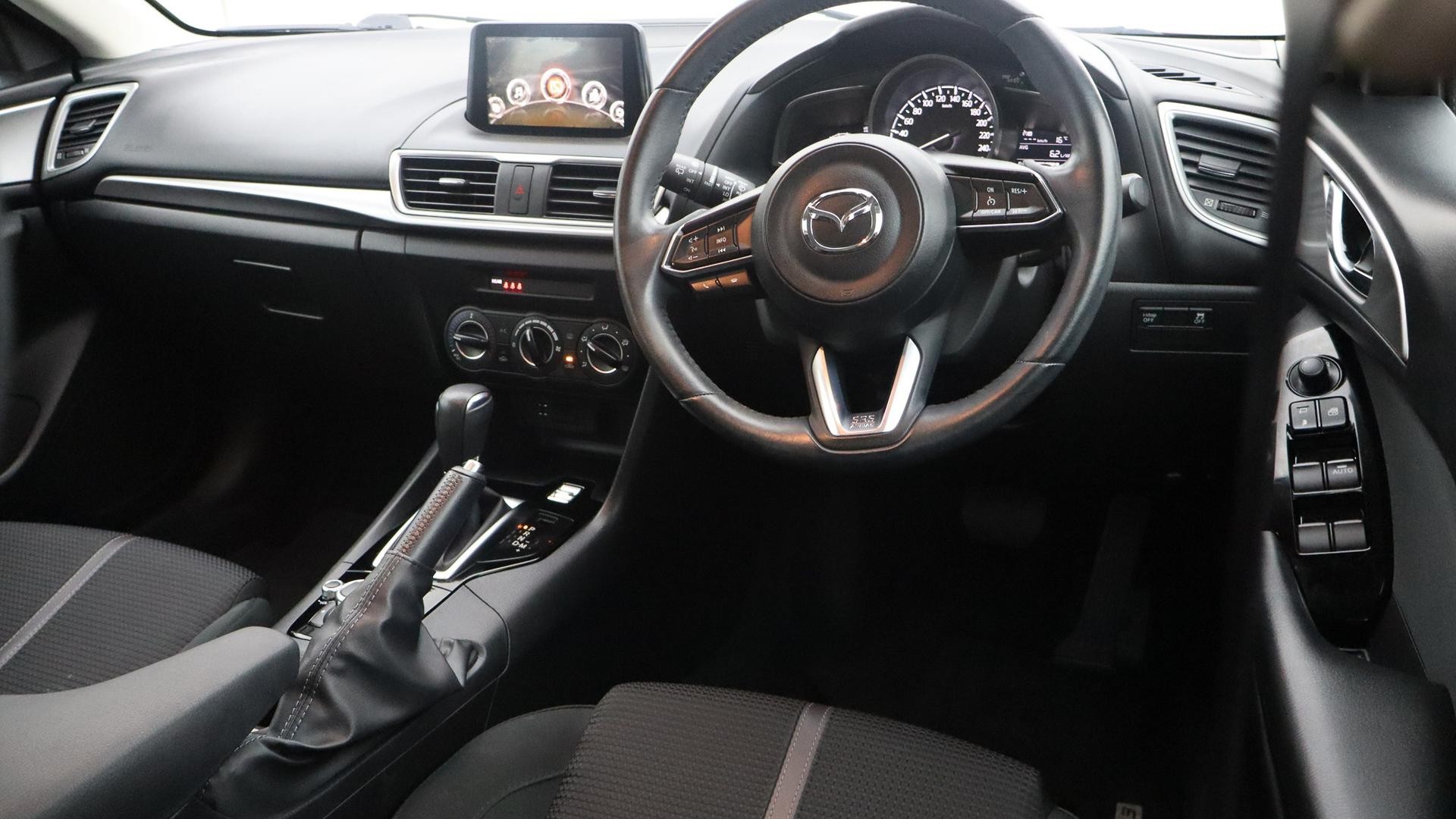 Mazda 3 image 4