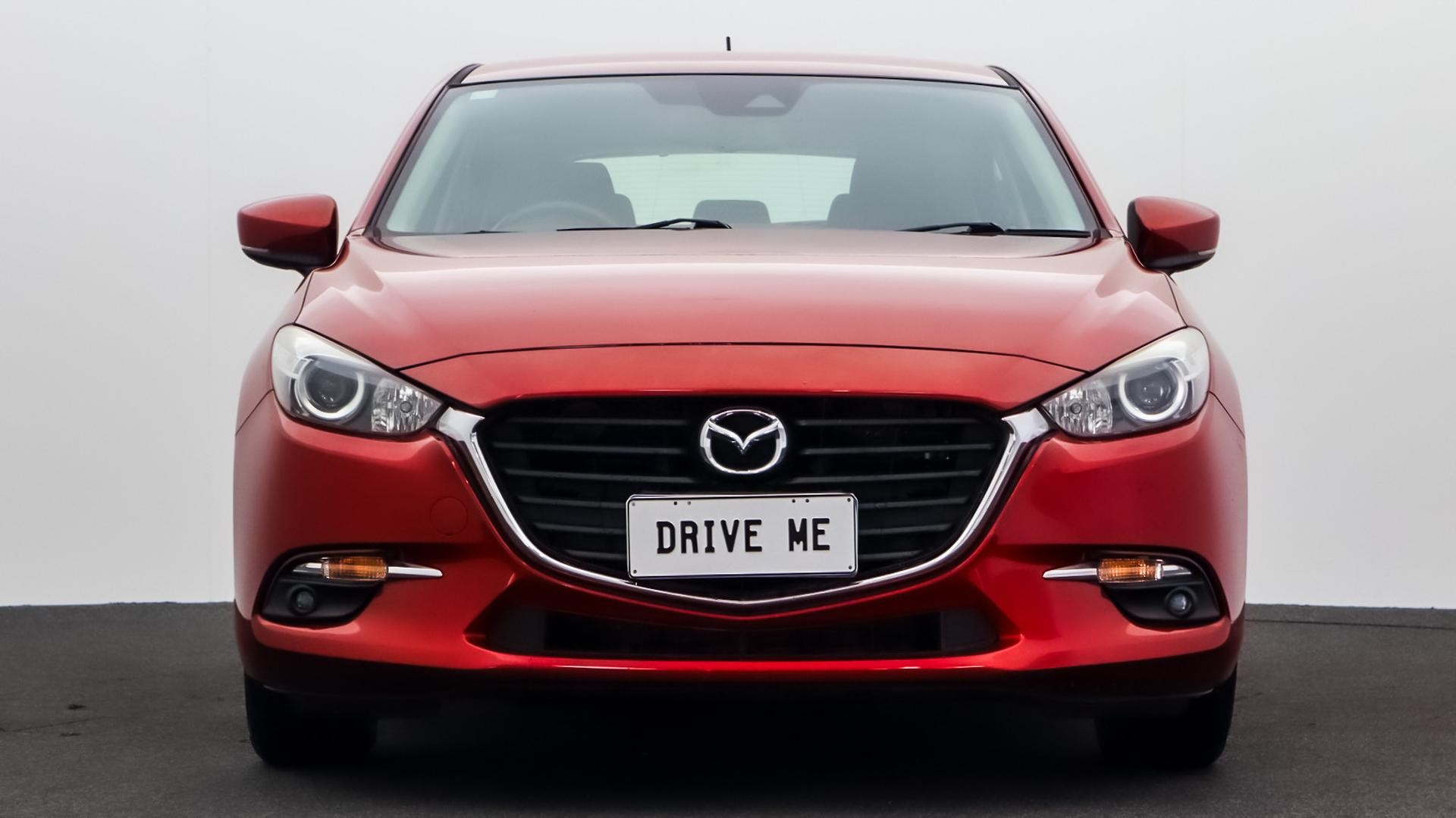 Mazda 3 image 2