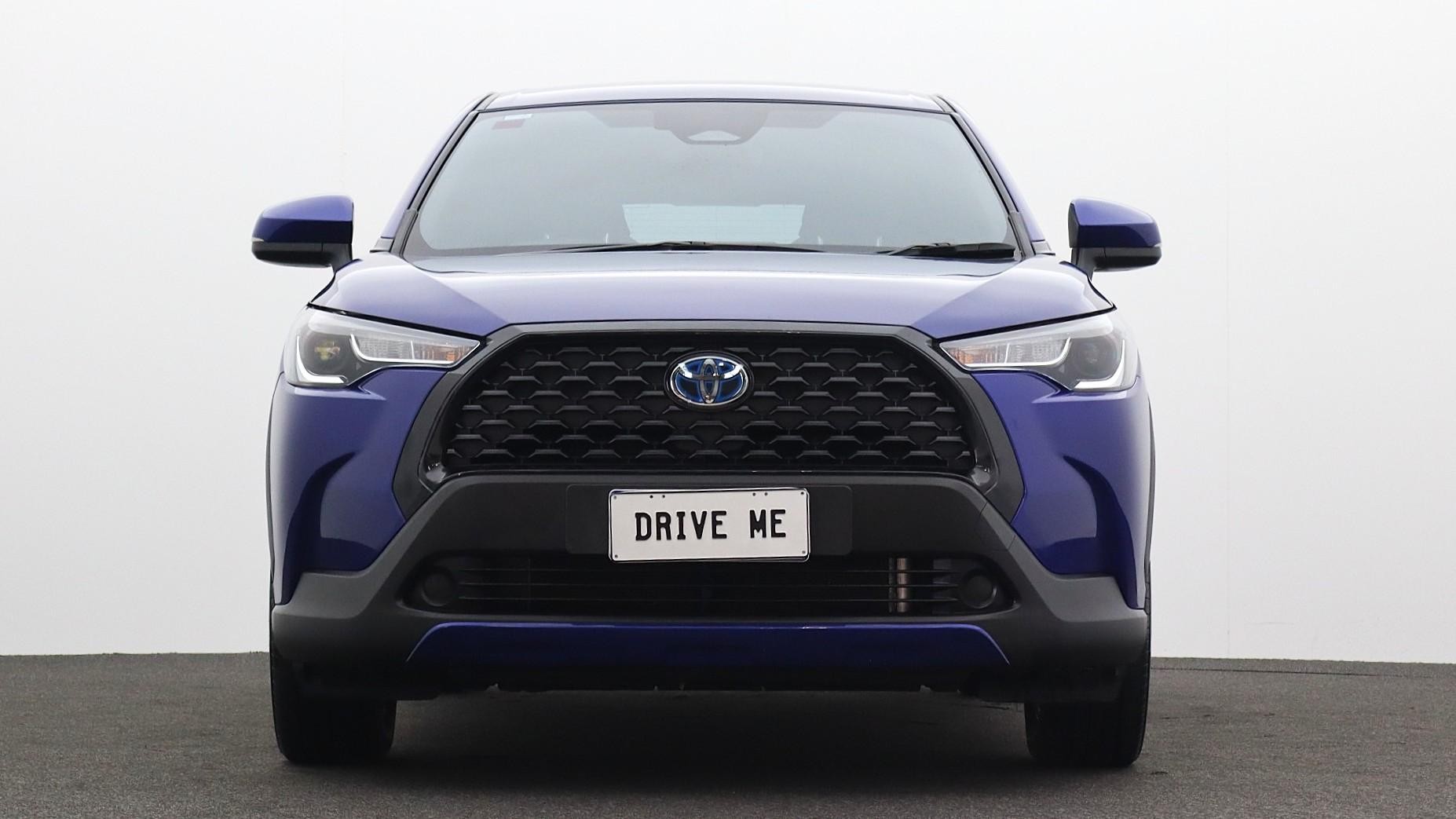 Toyota Corolla Cross image 2