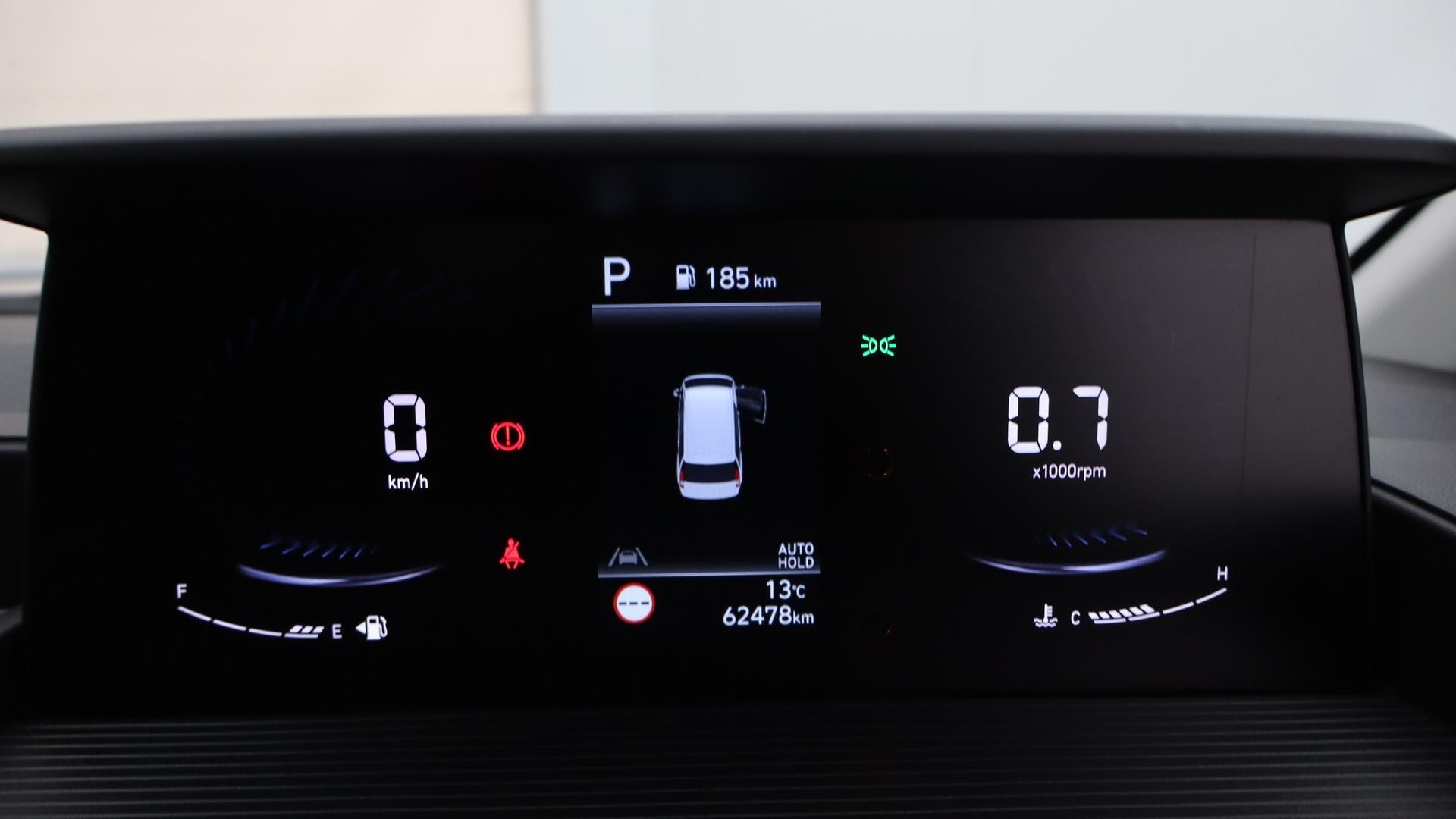 Hyundai Staria Load image 4