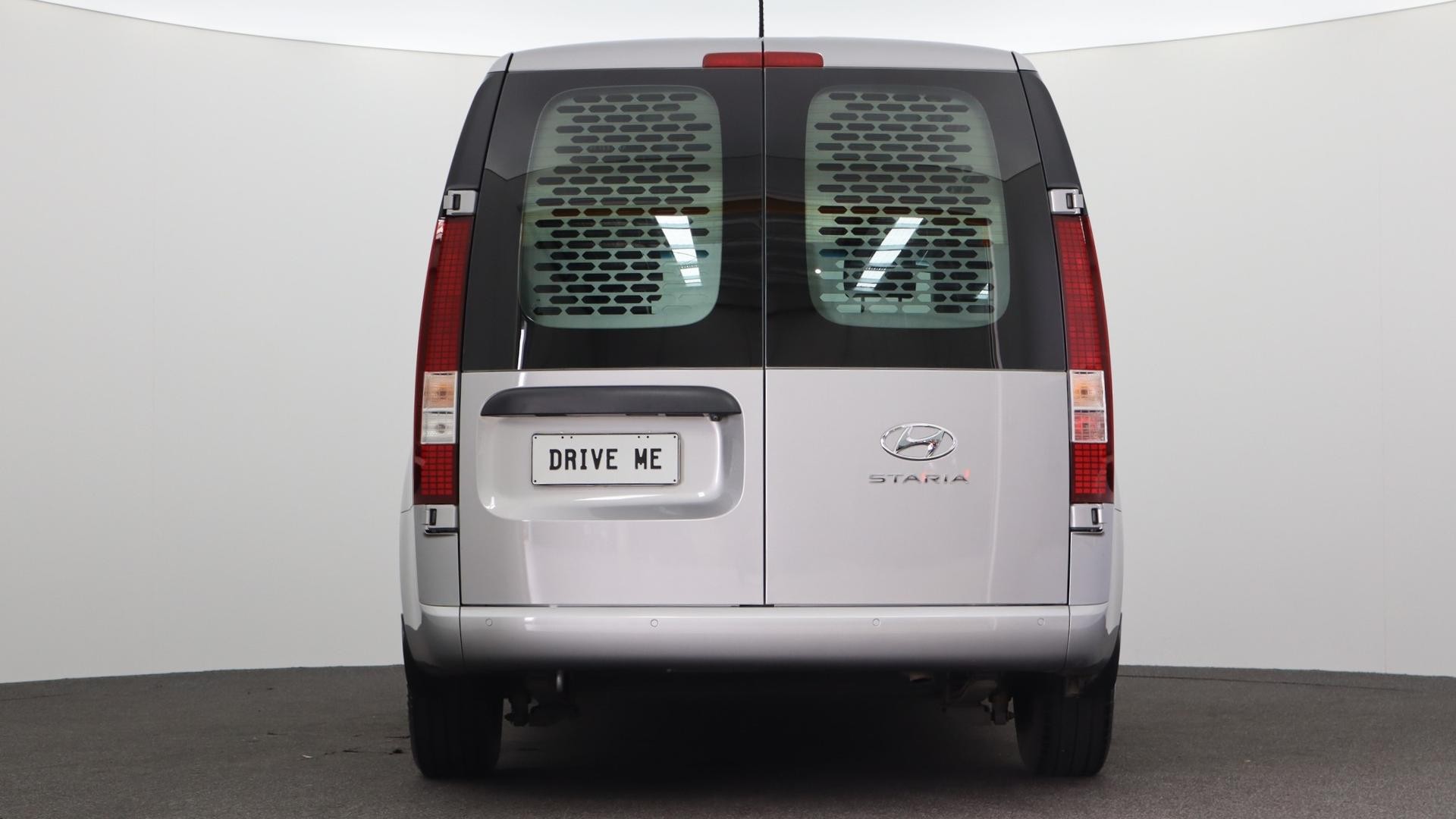 Hyundai Staria Load image 2