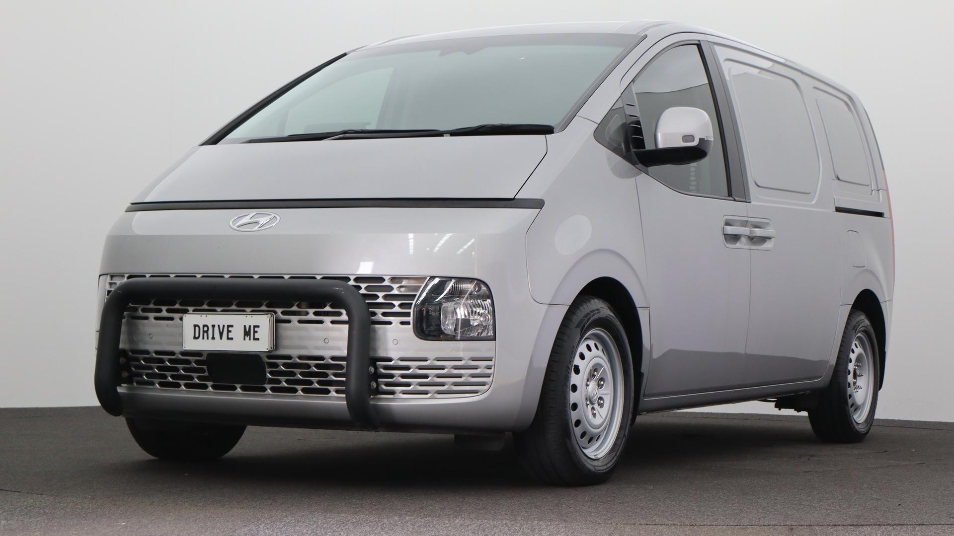 Hyundai Staria Load image 1