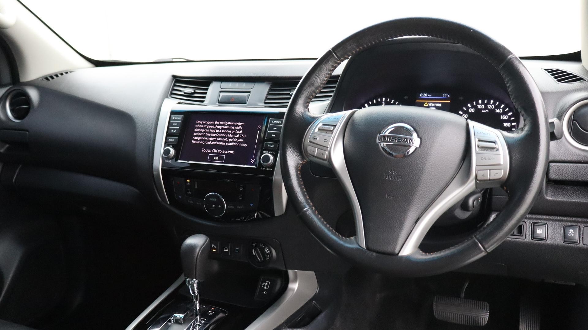 Nissan Navara image 4