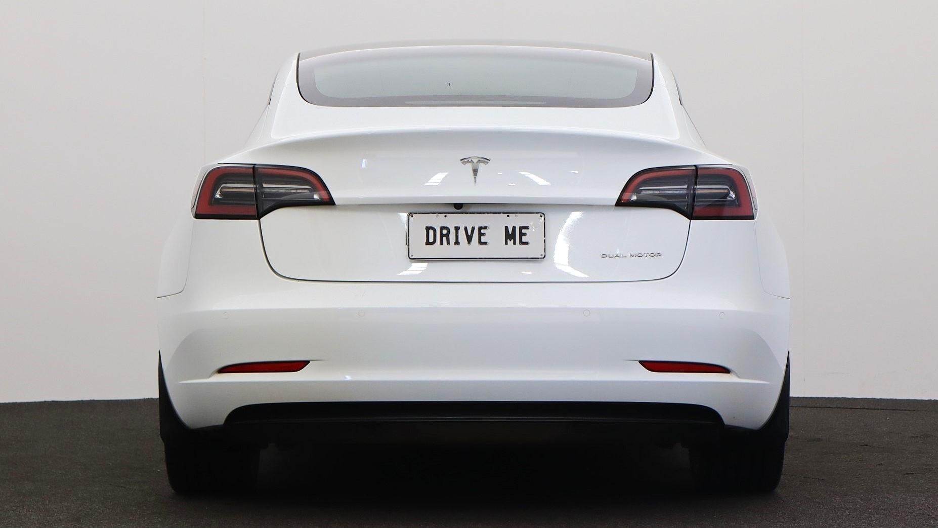 Tesla Model 3 image 3