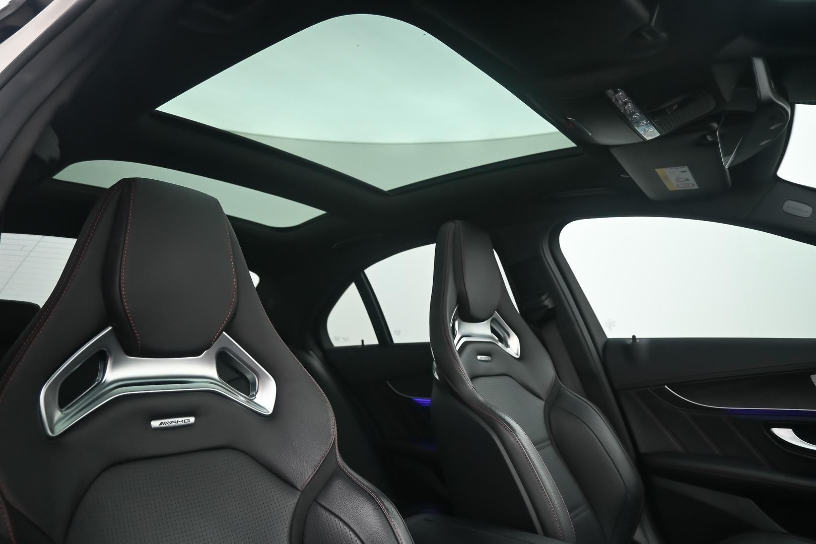 Mercedes Benz C-class image 4