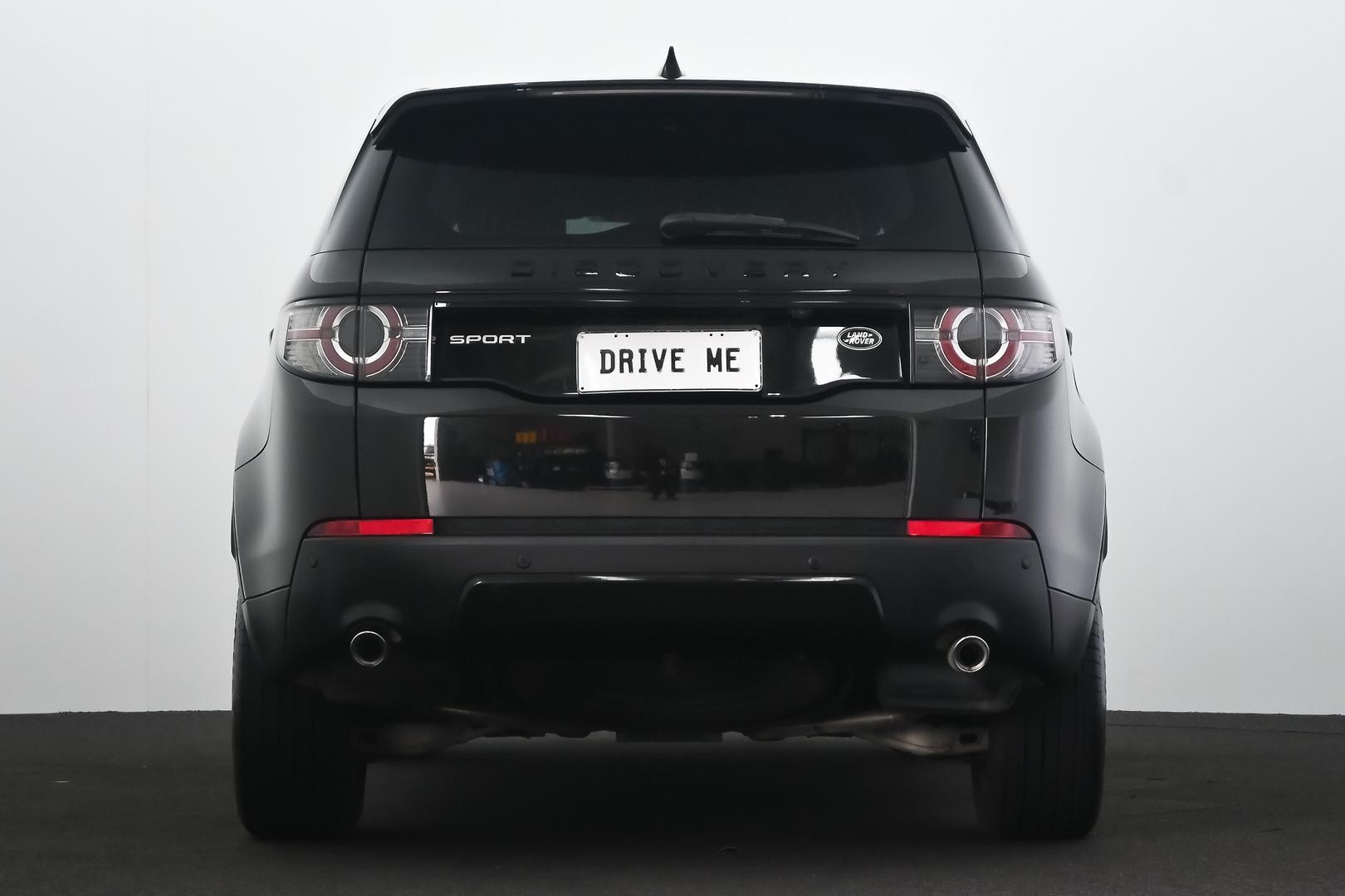 Land Rover Discovery Sport image 3