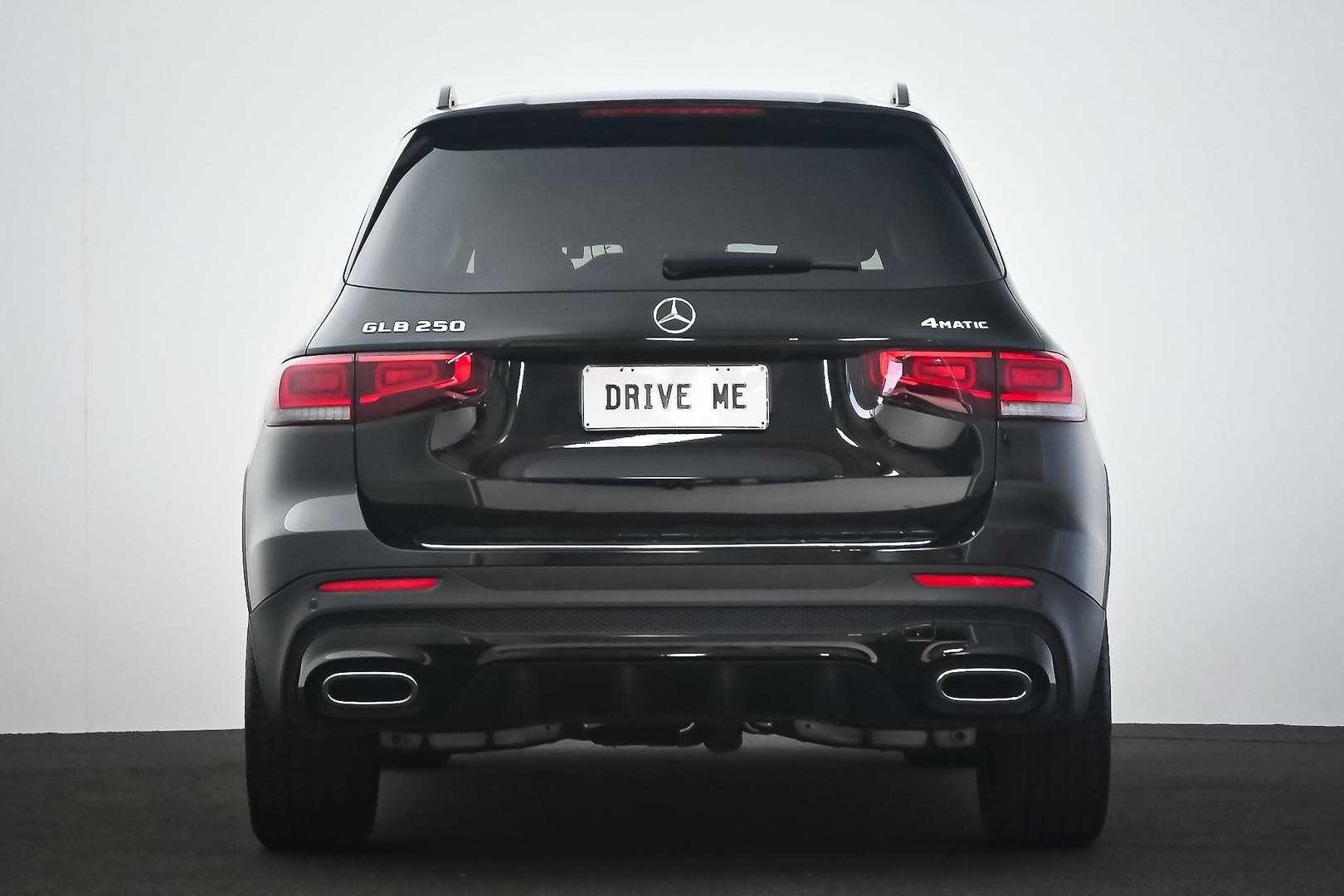Mercedes Benz Glb-class image 2
