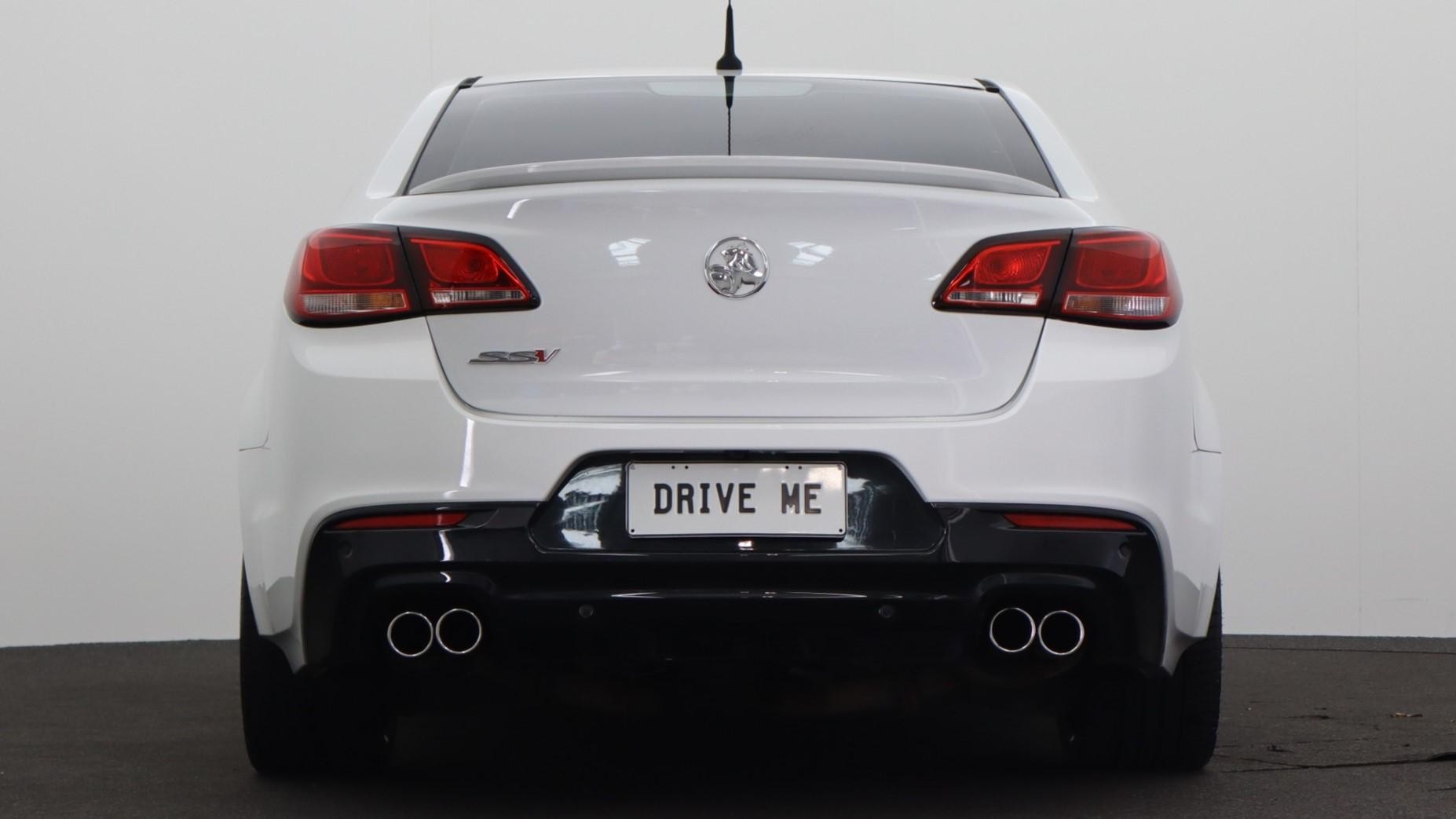 Holden Commodore image 3