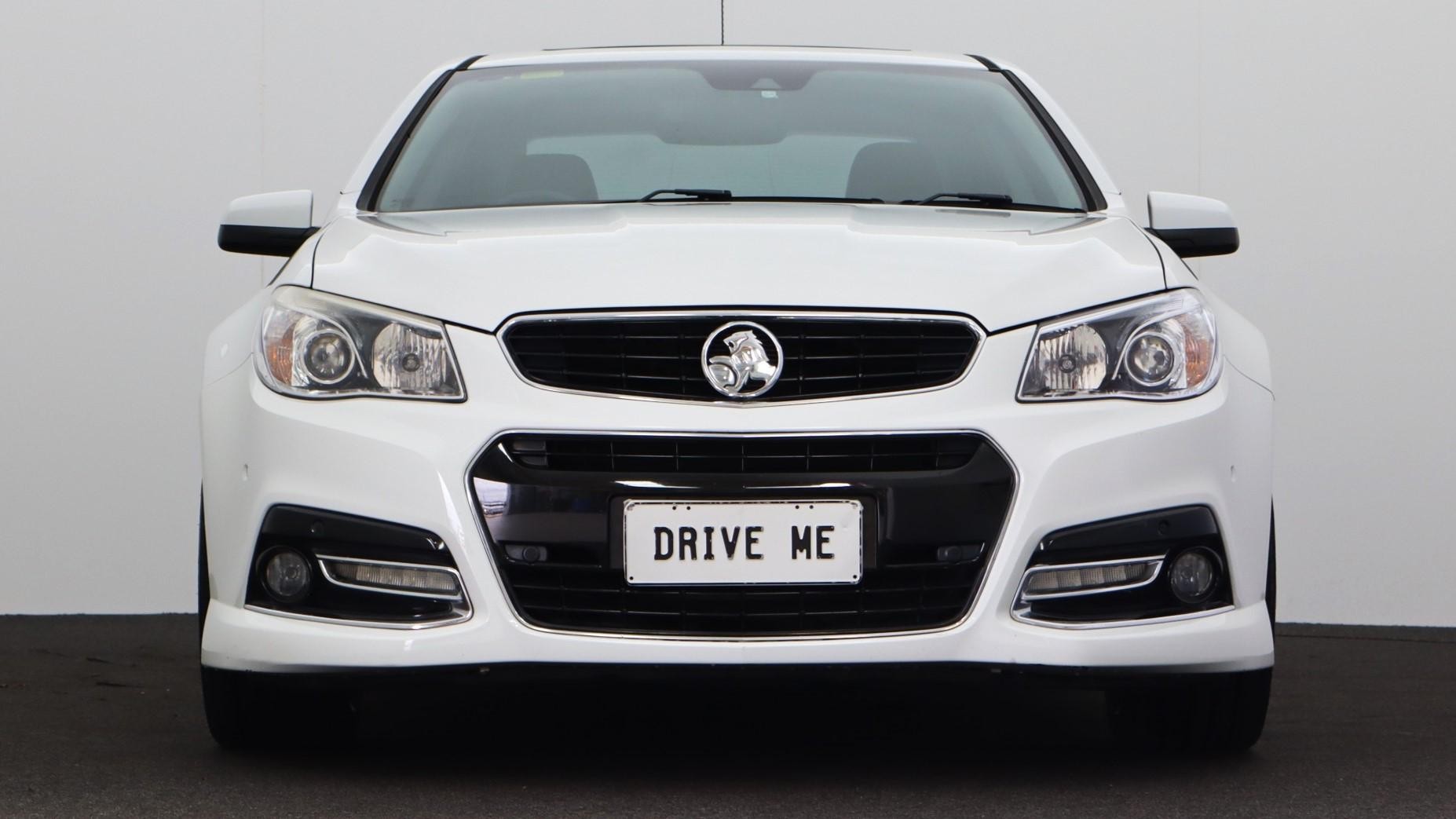 Holden Commodore image 2