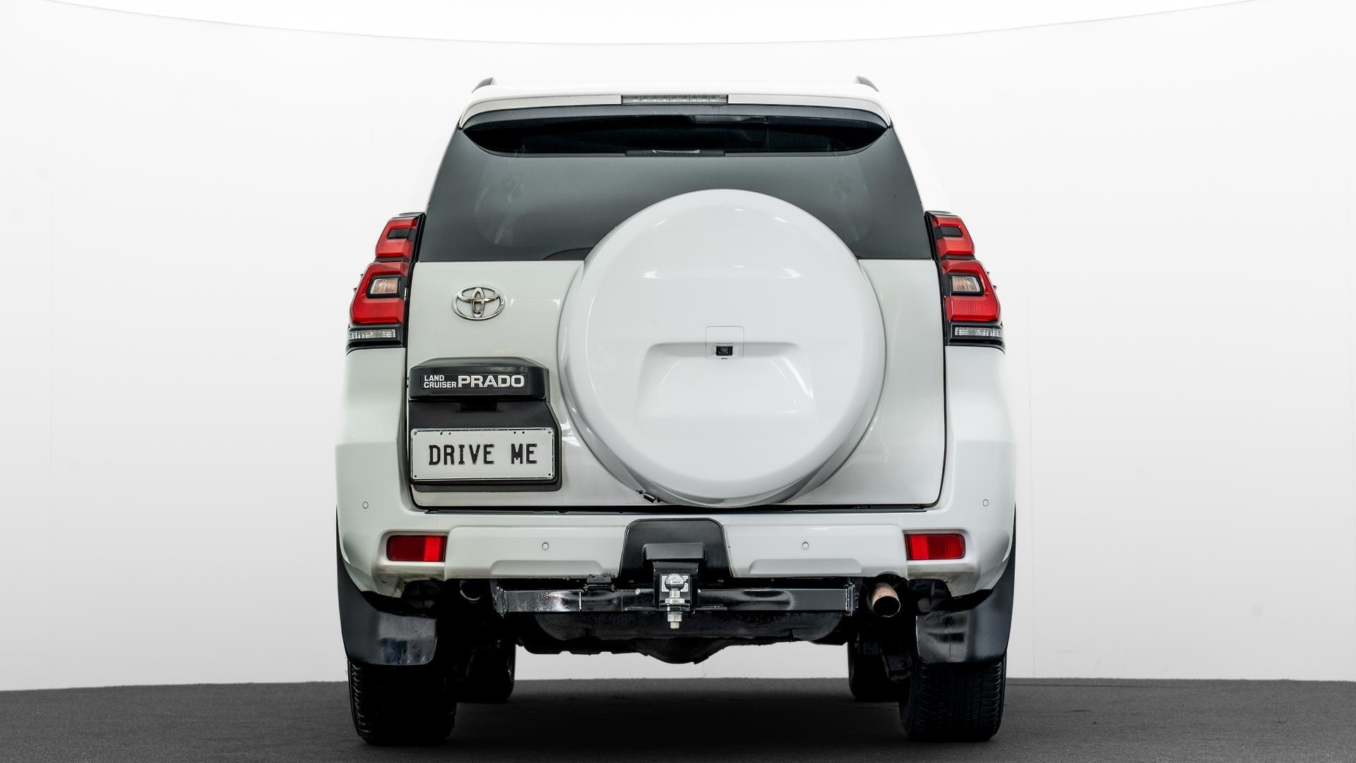 Toyota Landcruiser Prado image 3