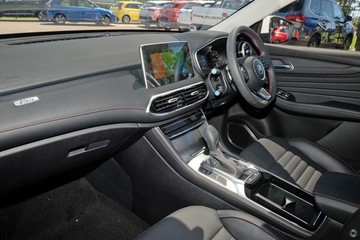 https://dvg-vehicle-assets.s3.amazonaws.com/C32514/1yfxjzwobrwls4ldj4otiimo6.jpg