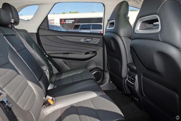 https://dvg-vehicle-assets.s3.amazonaws.com/C32514/91m83h3wgdnlkrht6octwi0w6.jpg