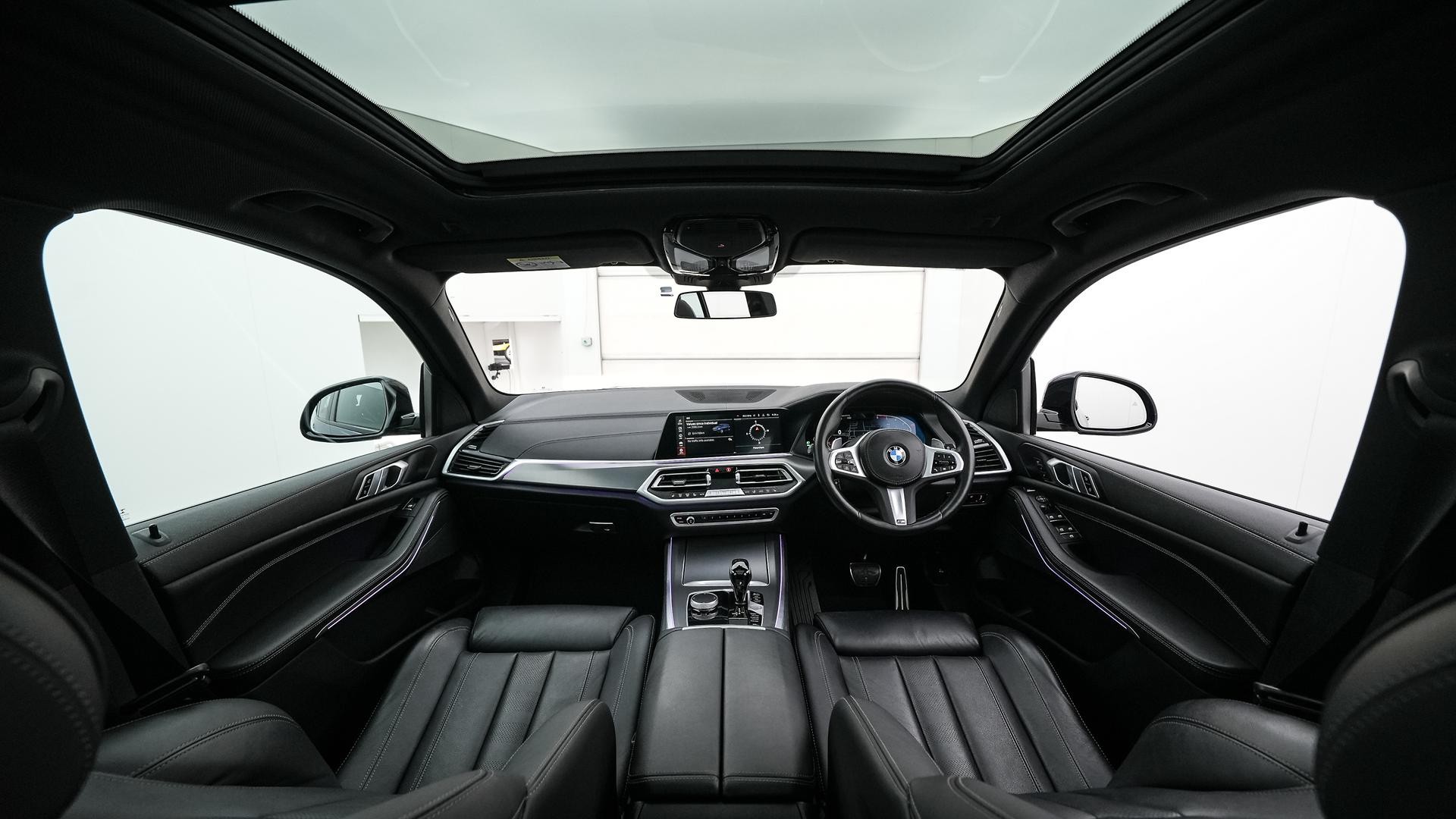 BMW X5 image 4