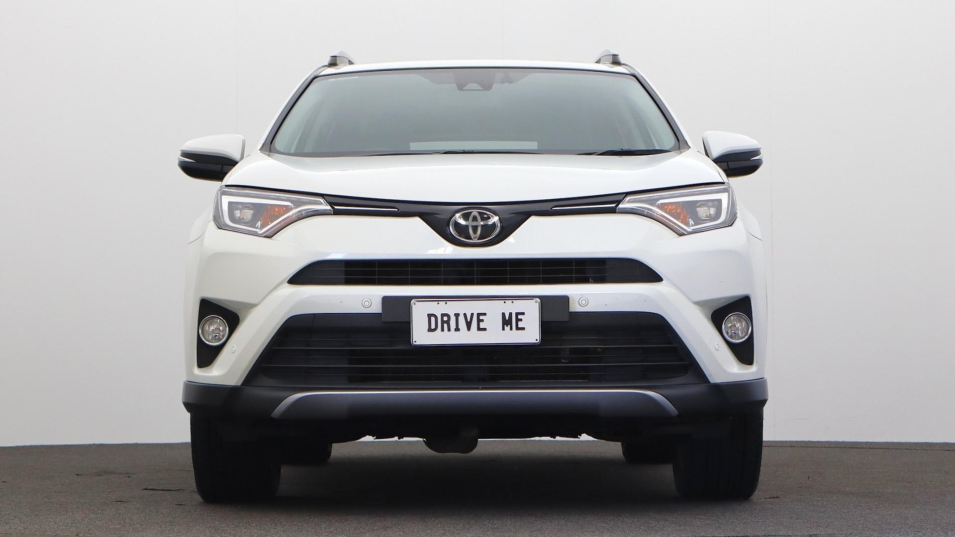 Toyota Rav4 image 2