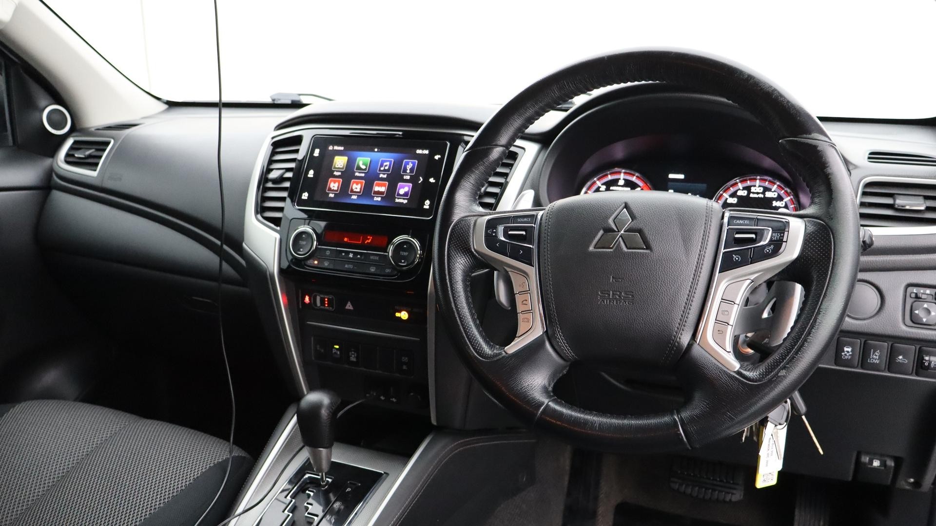 Mitsubishi Triton image 4