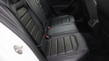 https://dvg-vehicle-assets.s3.amazonaws.com/C3370/dlxl0jqqh77yk91fpqwluclbb.jpg