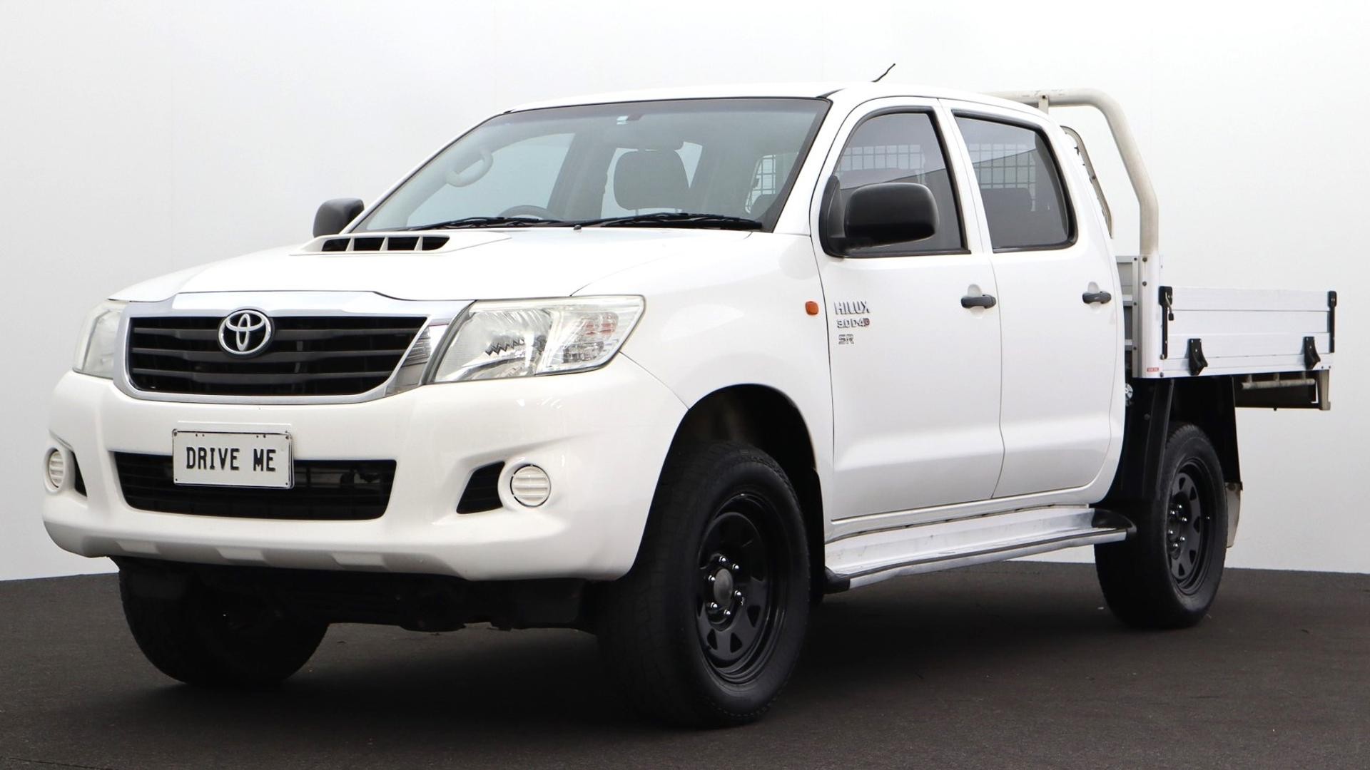 Toyota Hilux image 1
