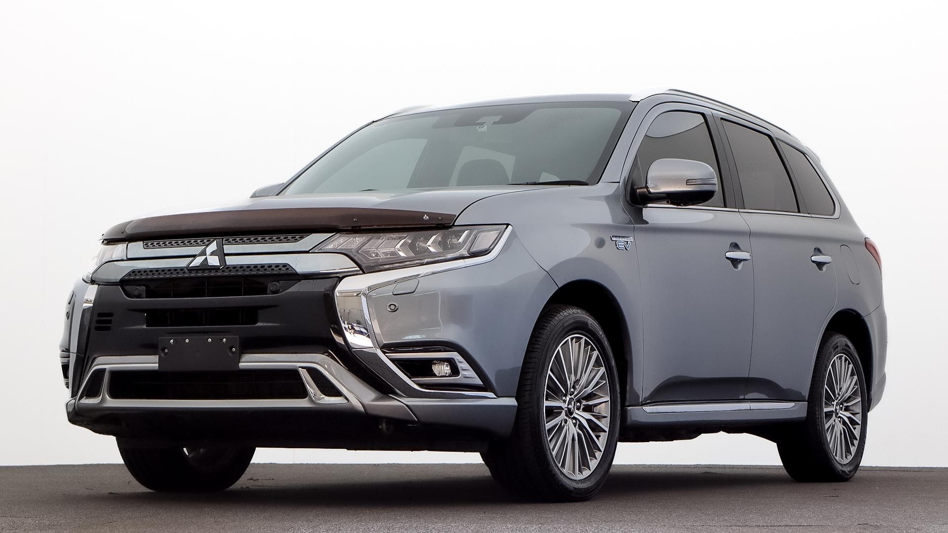 Mitsubishi Outlander image 1