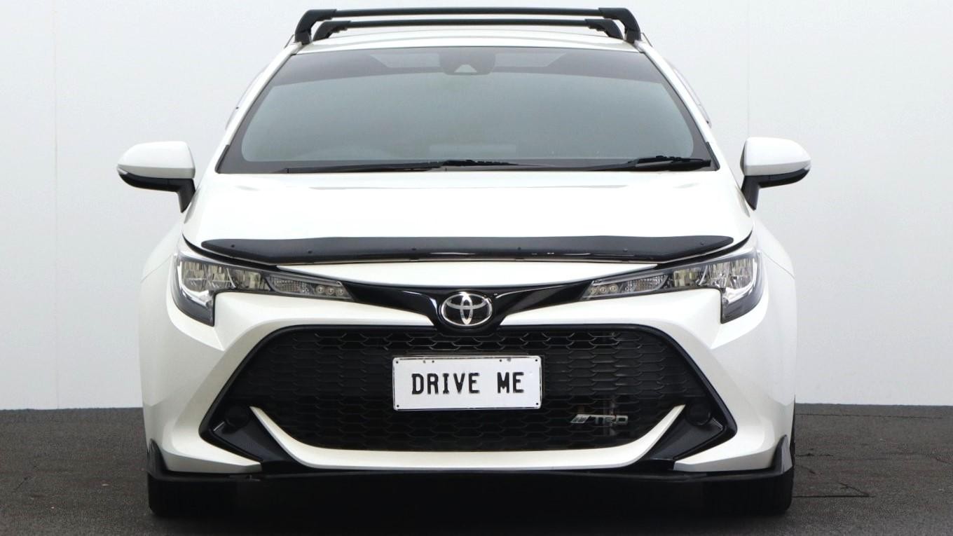 Toyota Corolla image 2