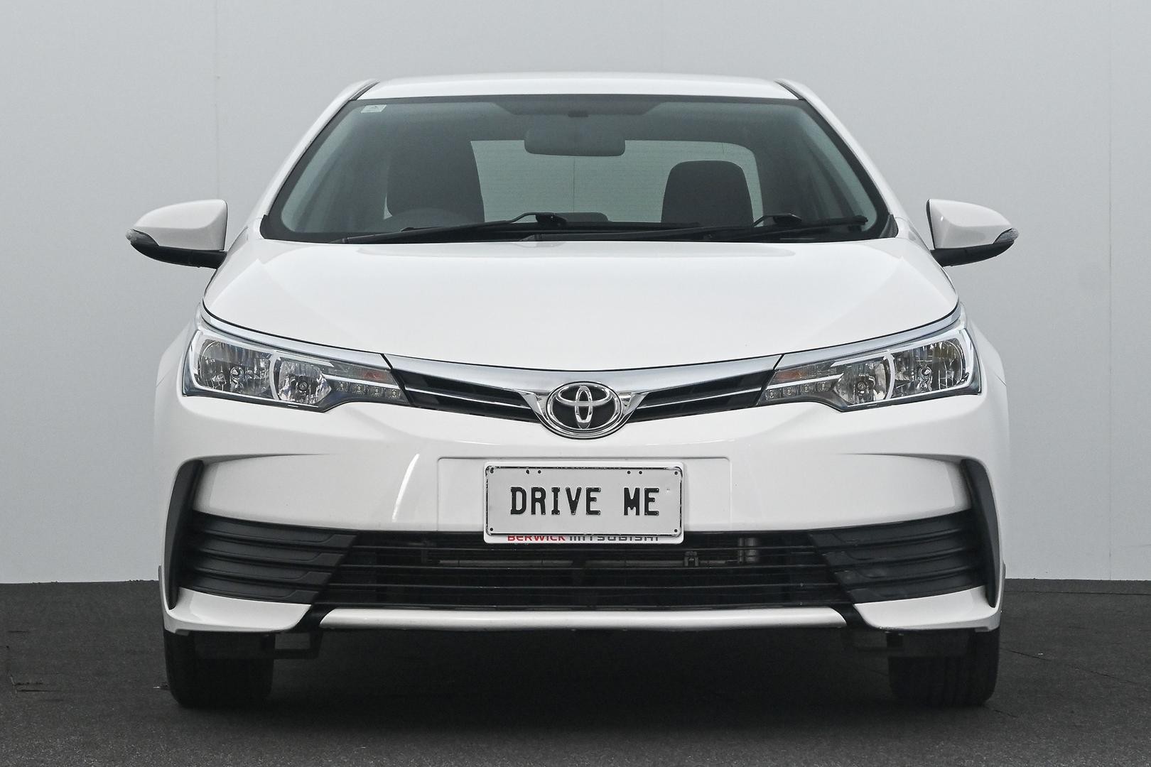 Toyota Corolla image 2