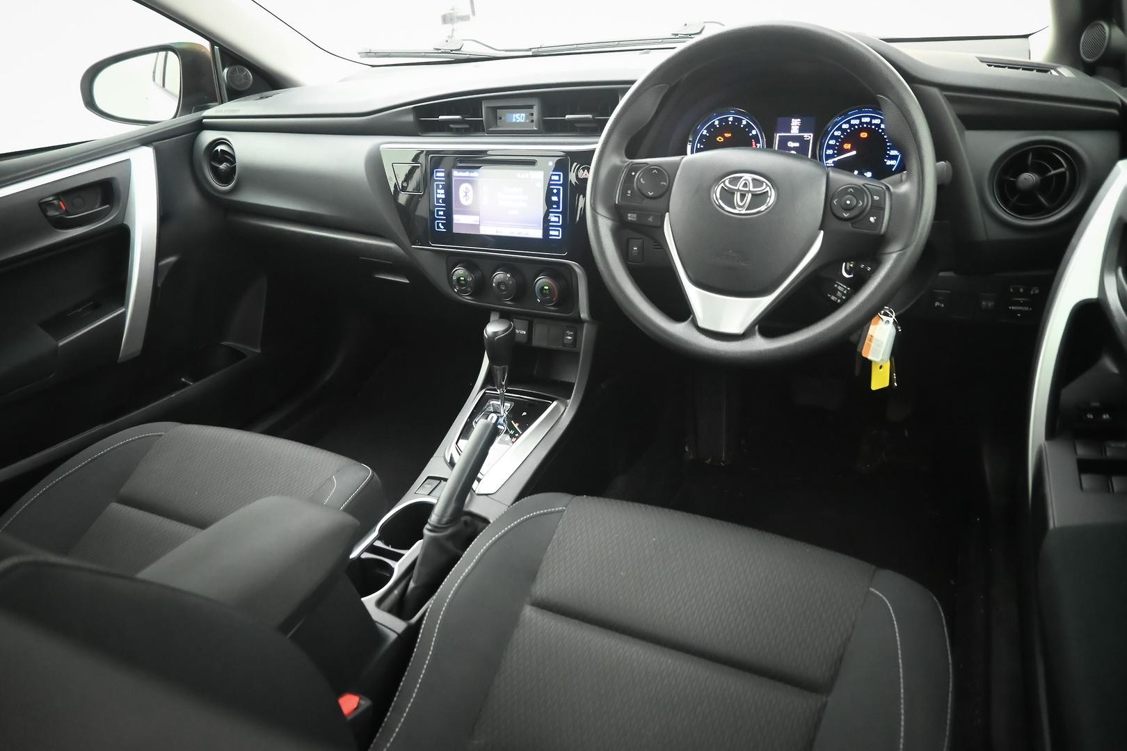 Toyota Corolla image 4