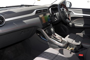 https://dvg-vehicle-assets.s3.amazonaws.com/C34494/mtl3hn5d6r0ead5xhwb1k200b.jpg