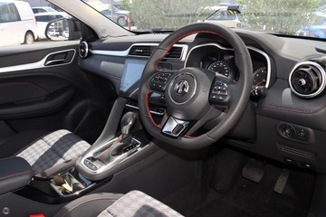 https://dvg-vehicle-assets.s3.amazonaws.com/C34494/v41zbwvwti8pnq2hrxqegy6g6.jpg