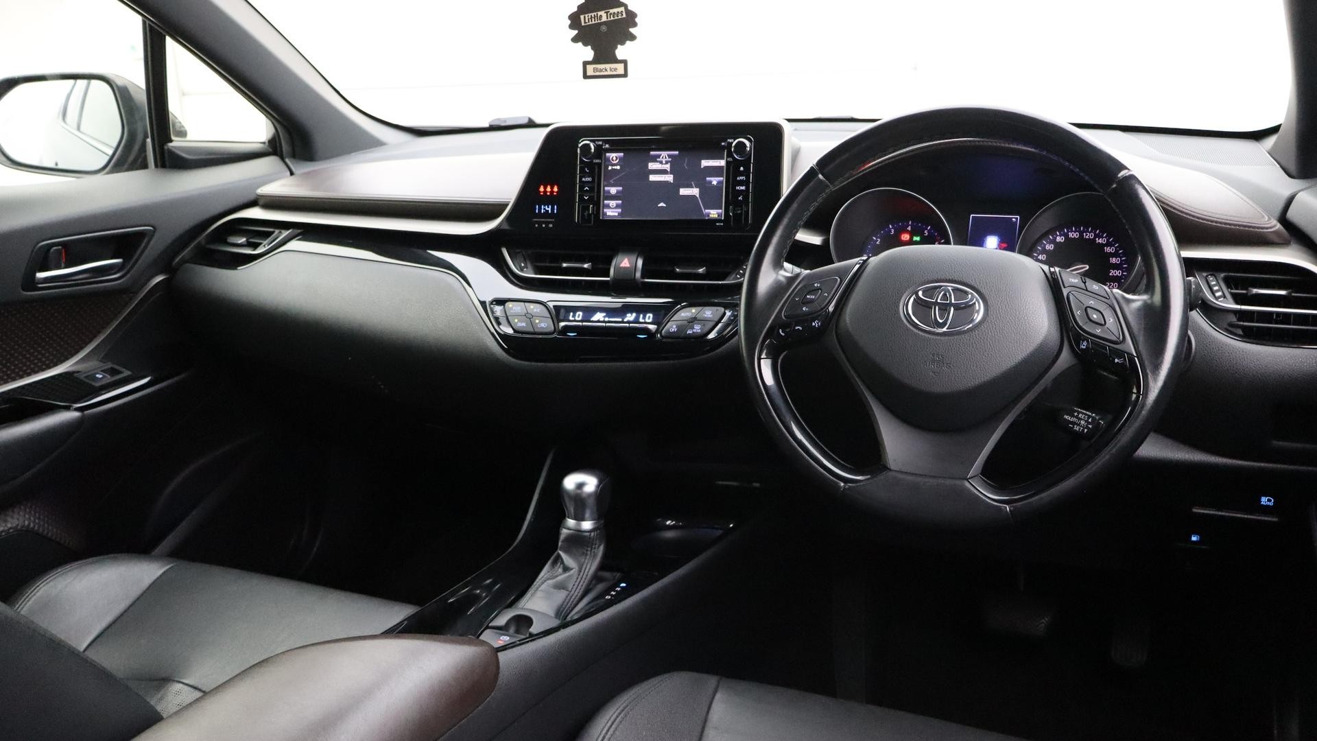 Toyota C-hr image 4