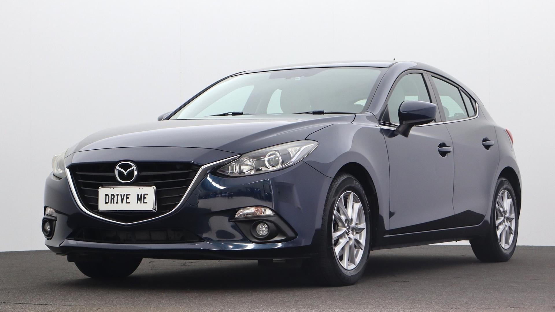 Mazda 3 image 1
