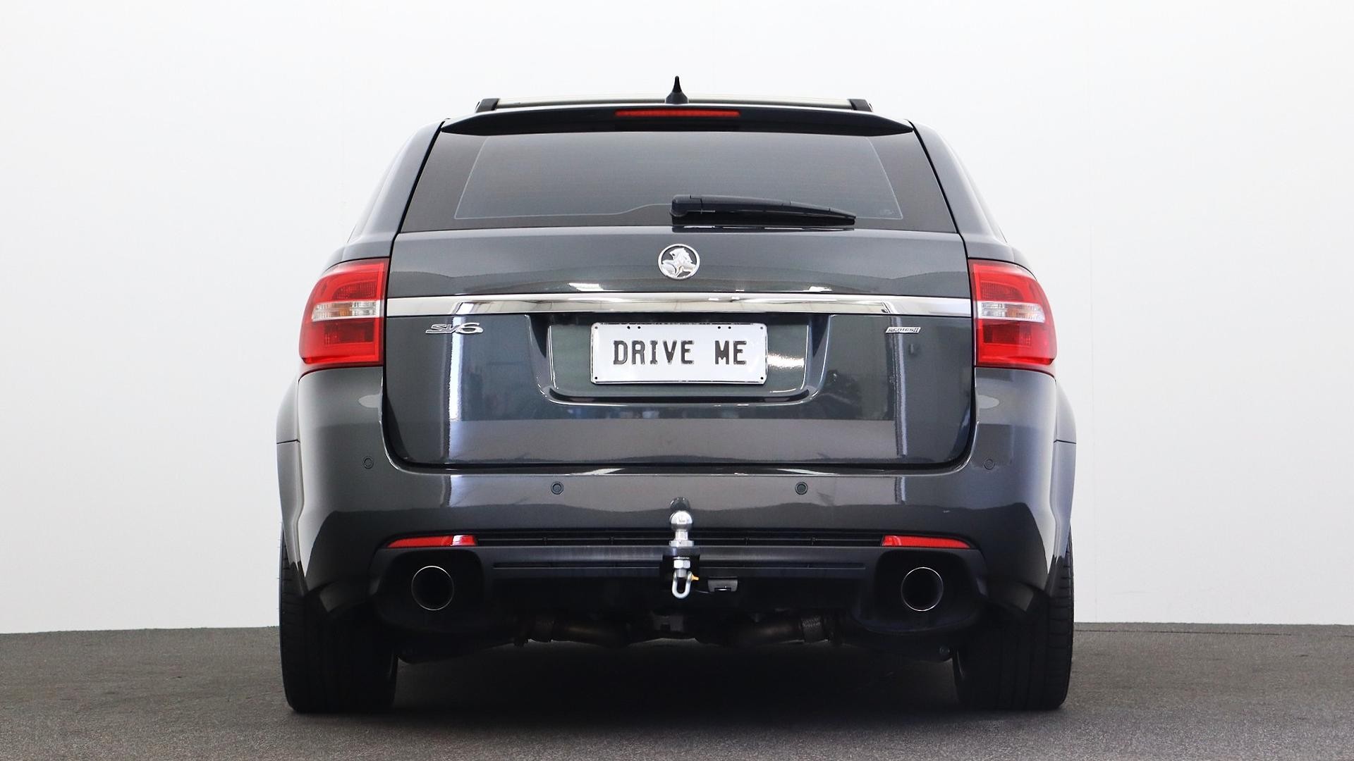 Holden Commodore image 3