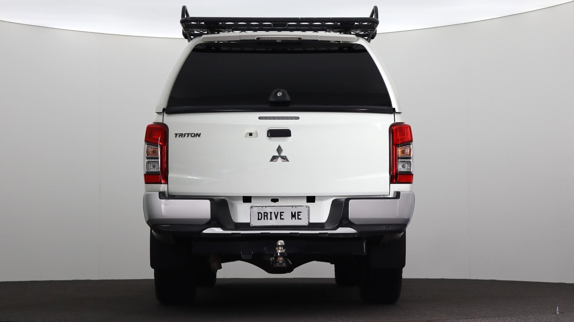 Mitsubishi Triton image 3