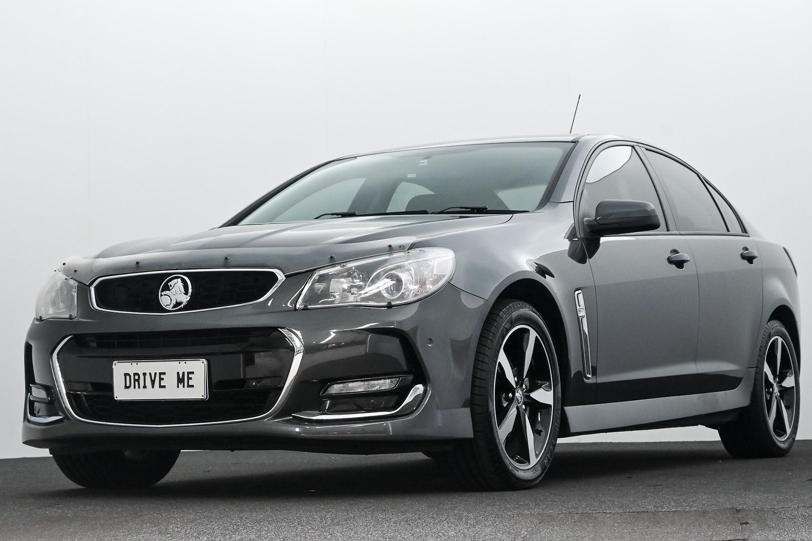 Holden Commodore image 1