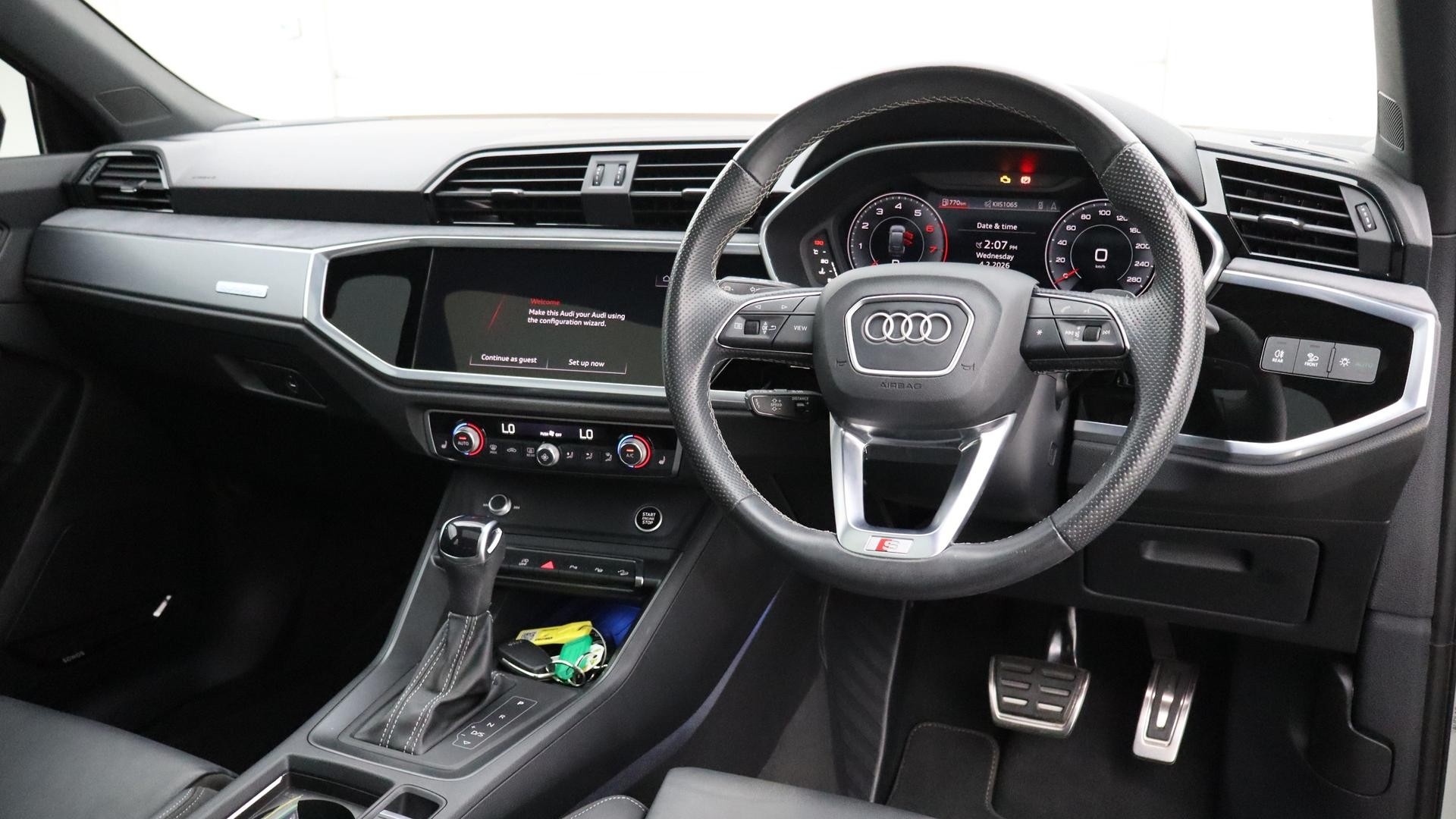 Audi Q3 image 4