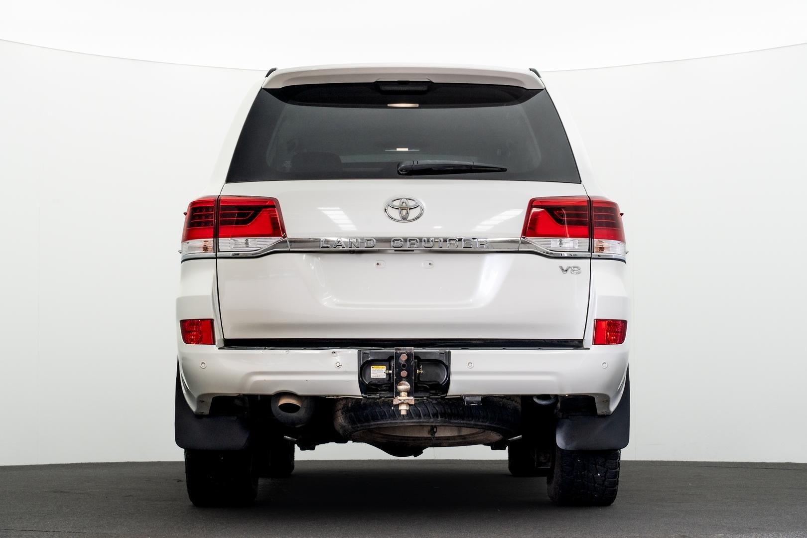 Toyota Landcruiser image 3