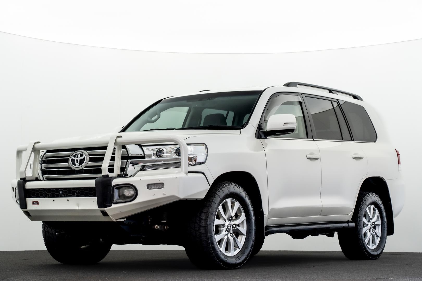 Toyota Landcruiser image 1