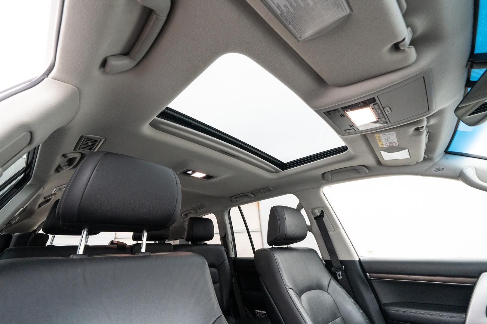 Toyota Landcruiser image 4