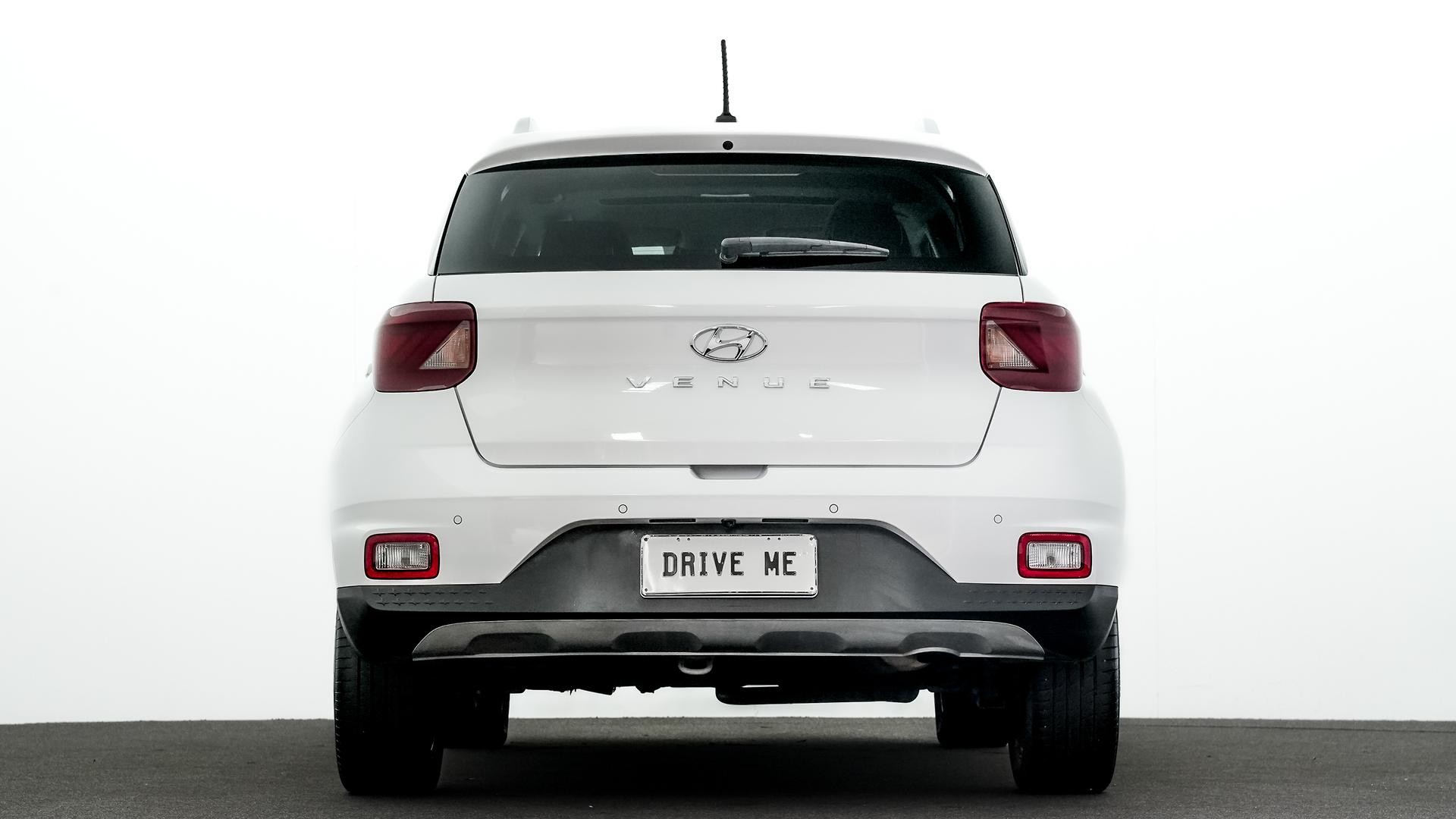 Hyundai Venue image 3