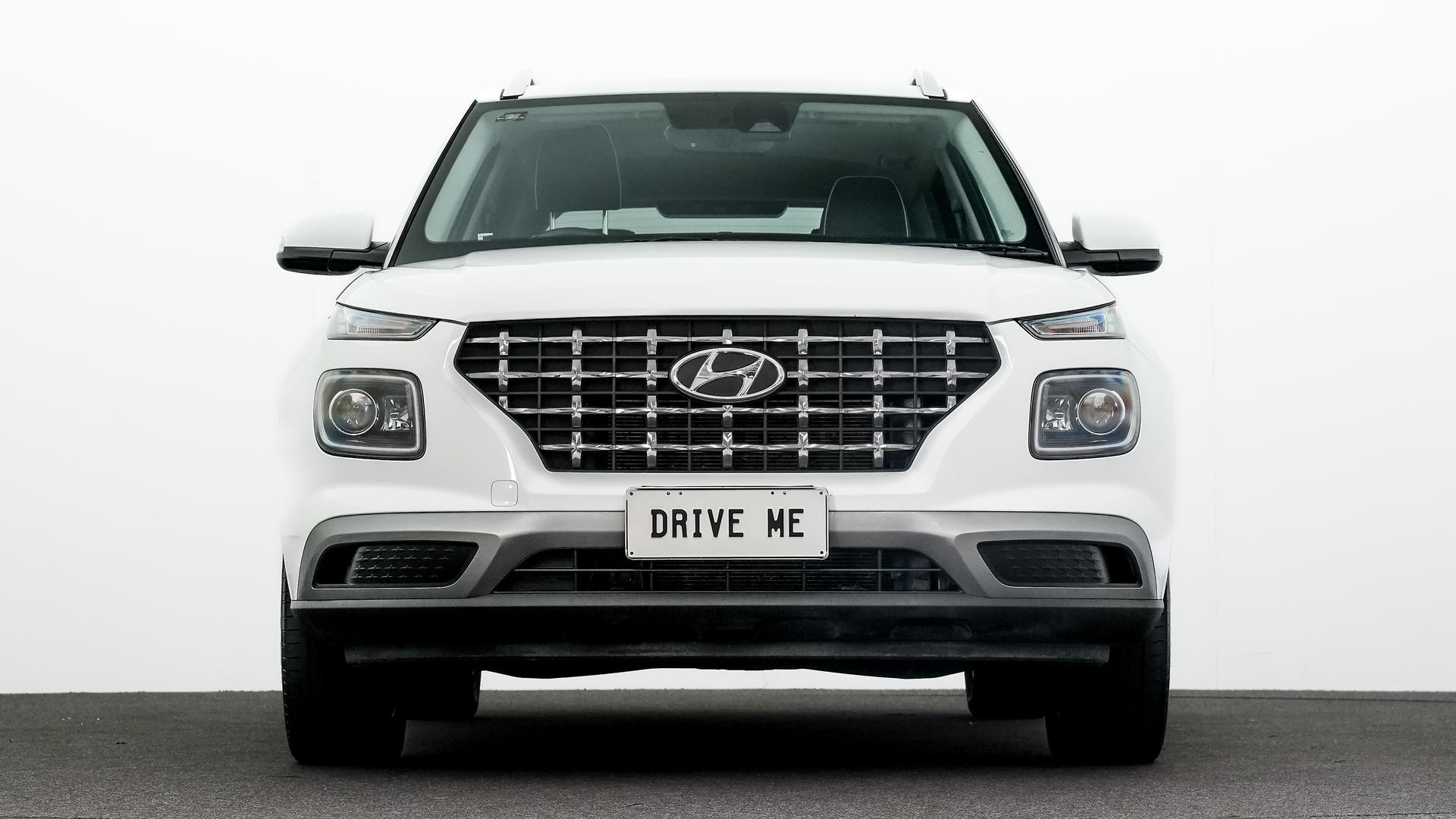 Hyundai Venue image 2