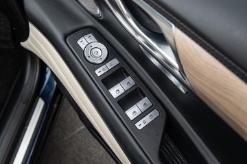 https://dvg-vehicle-assets.s3.amazonaws.com/C3699/b00526wwrhbwxxuvinjkxt0ry.jpg