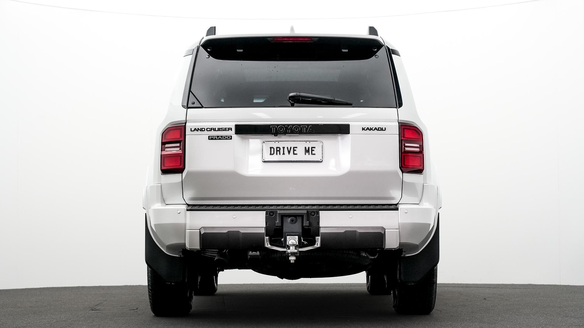 Toyota Landcruiser Prado image 3