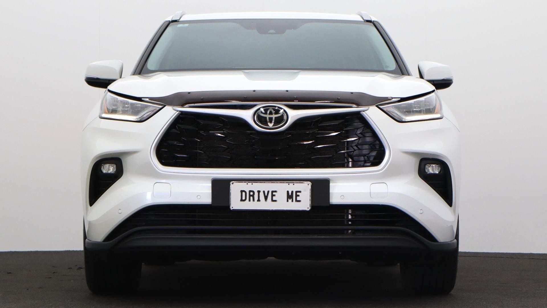 Toyota Kluger image 2