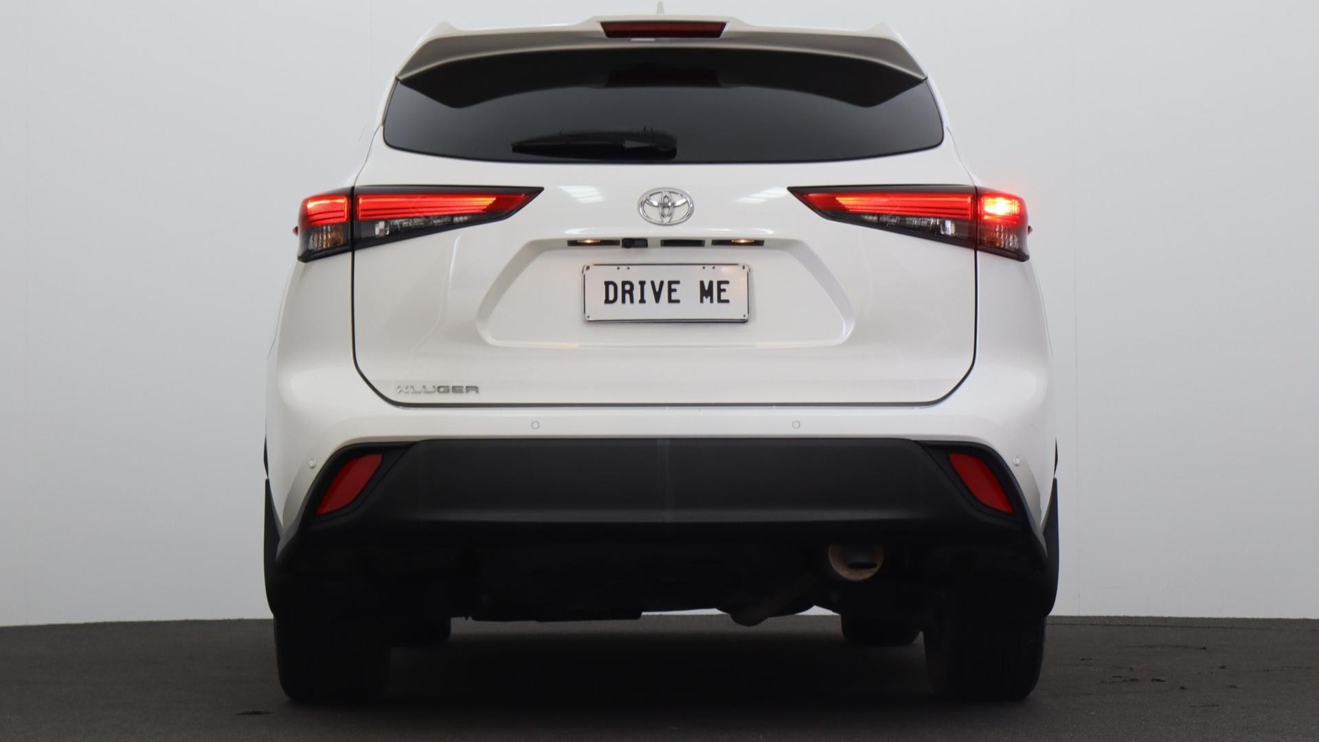 Toyota Kluger image 3