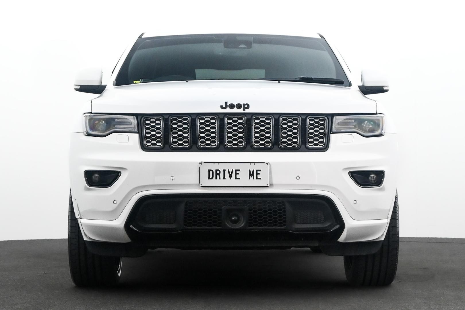 Jeep Grand Cherokee image 2