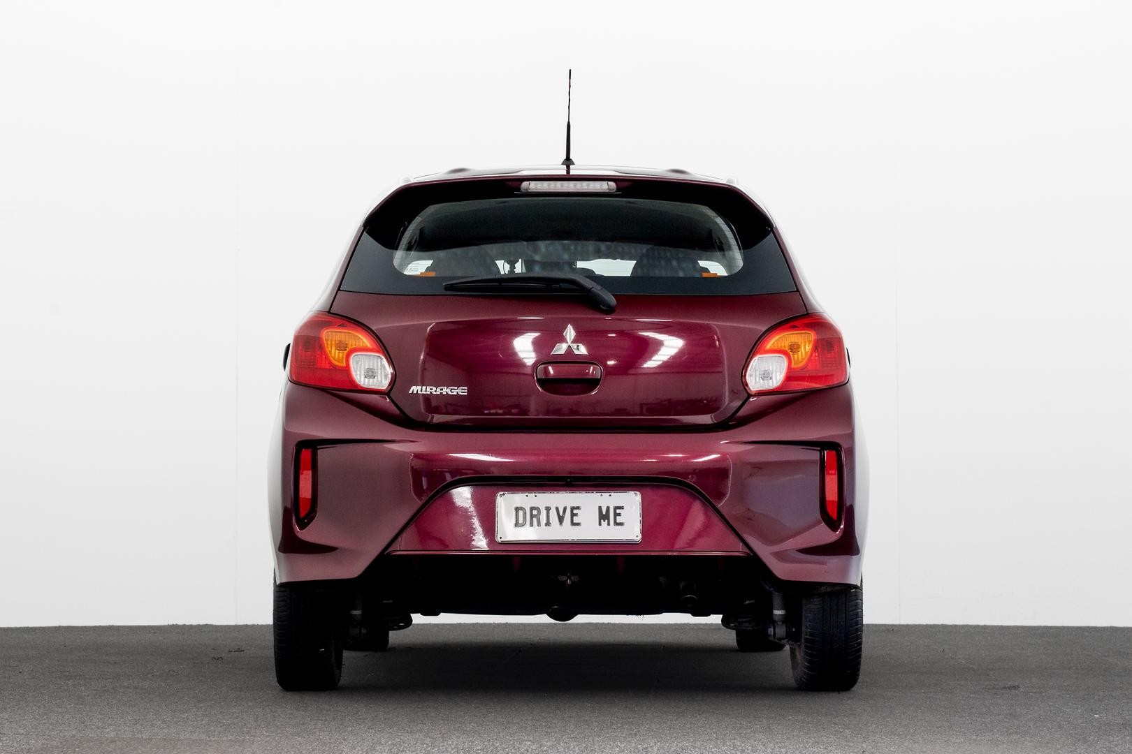Mitsubishi Mirage image 3