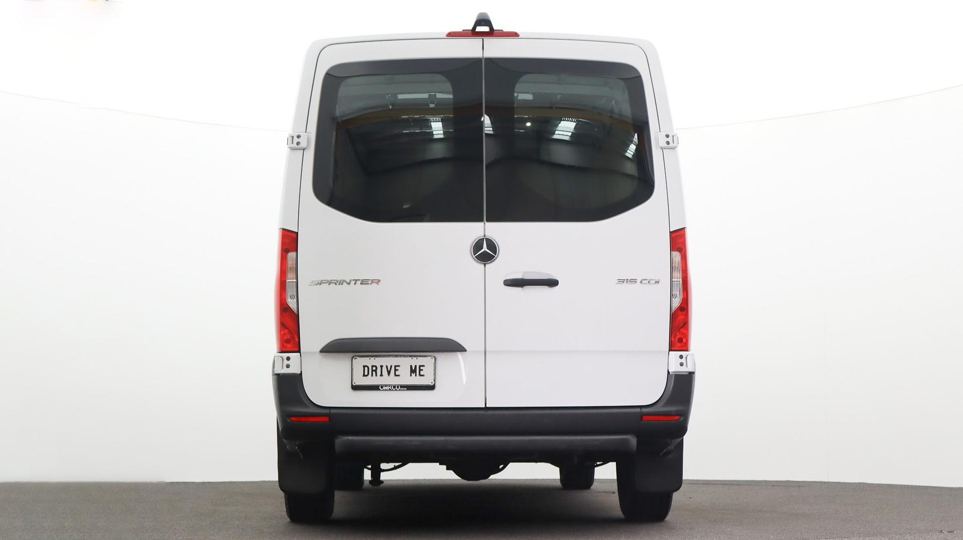 Mercedes Benz Sprinter image 3