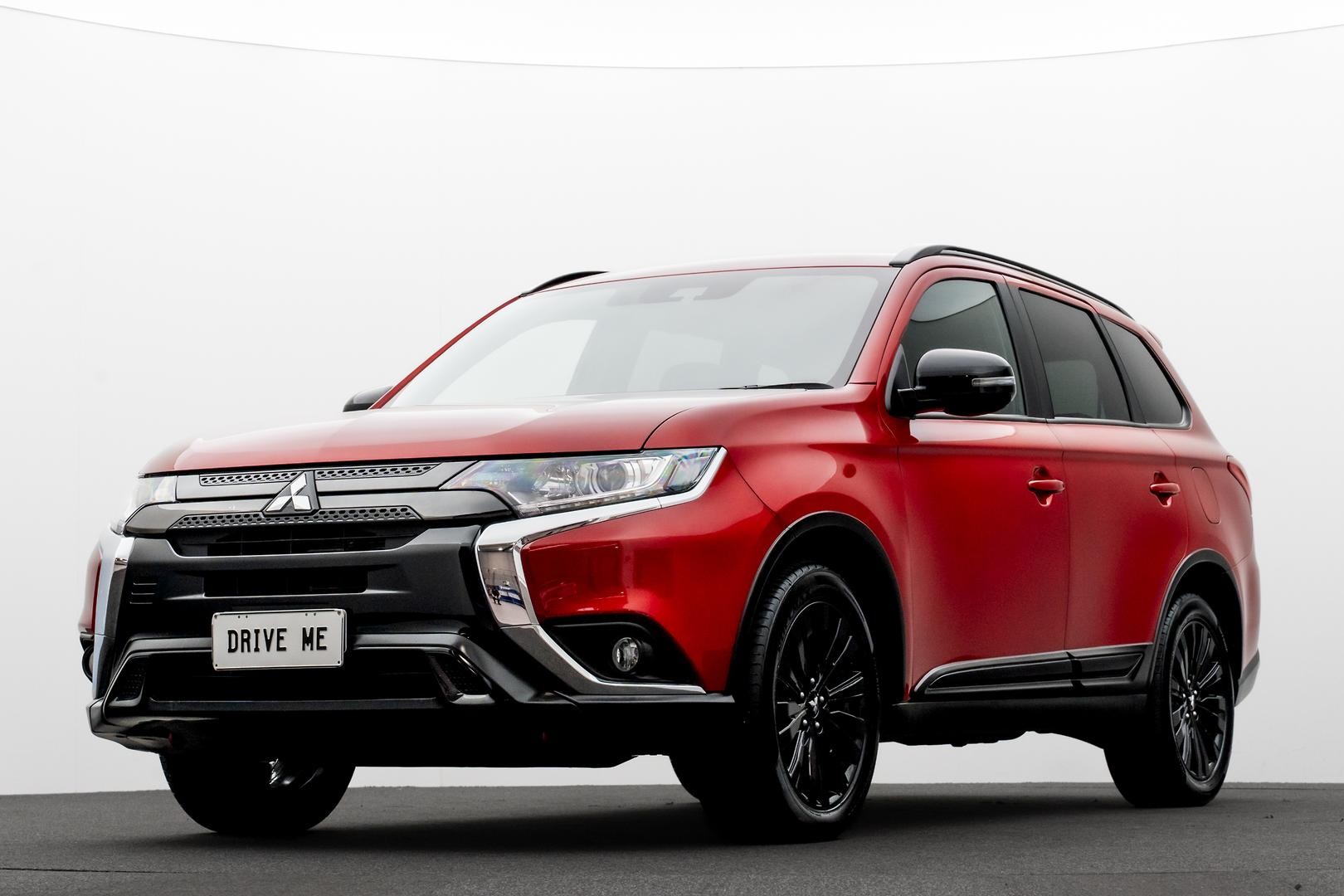 Mitsubishi Outlander image 1