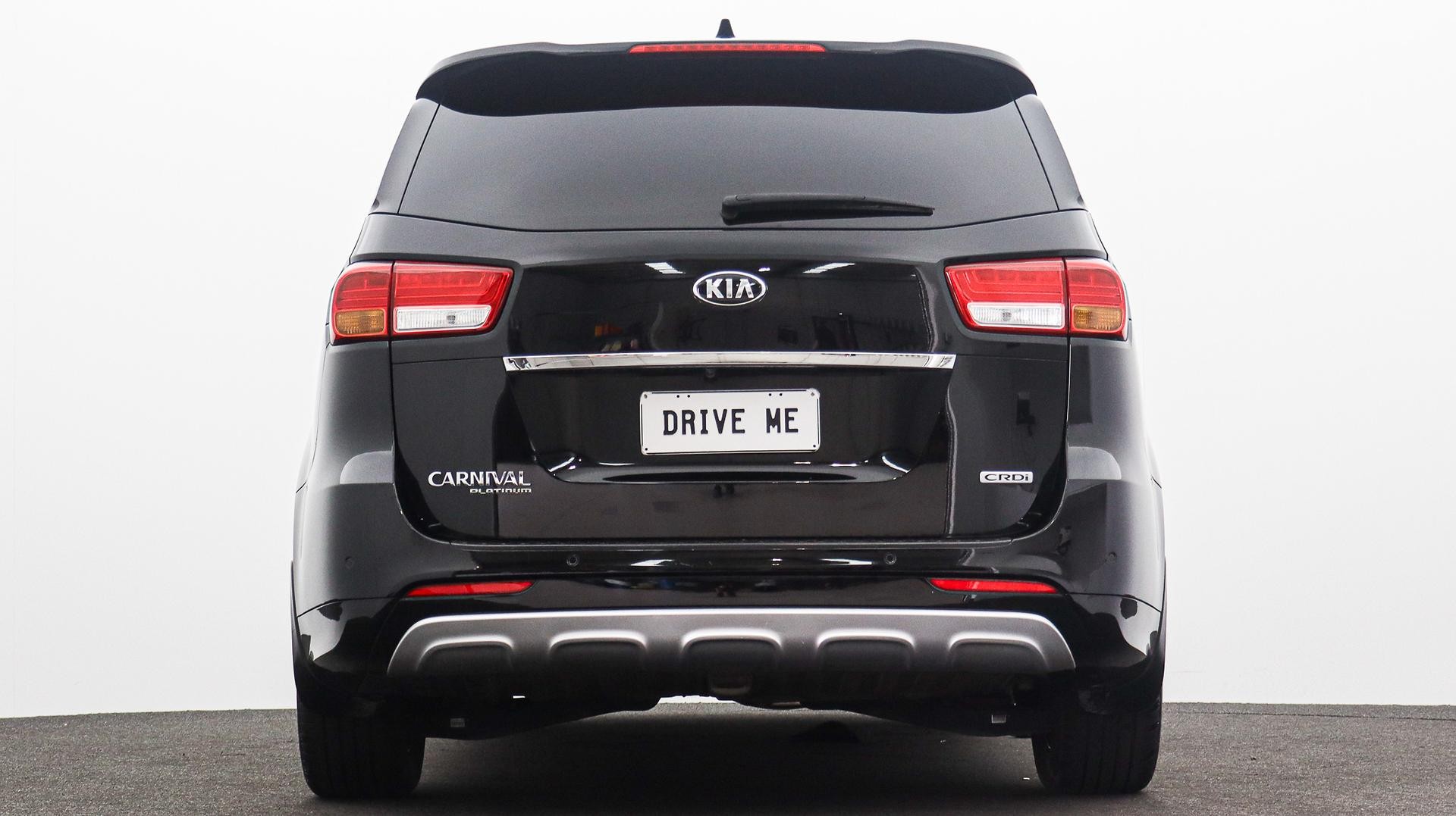 Kia Carnival image 3