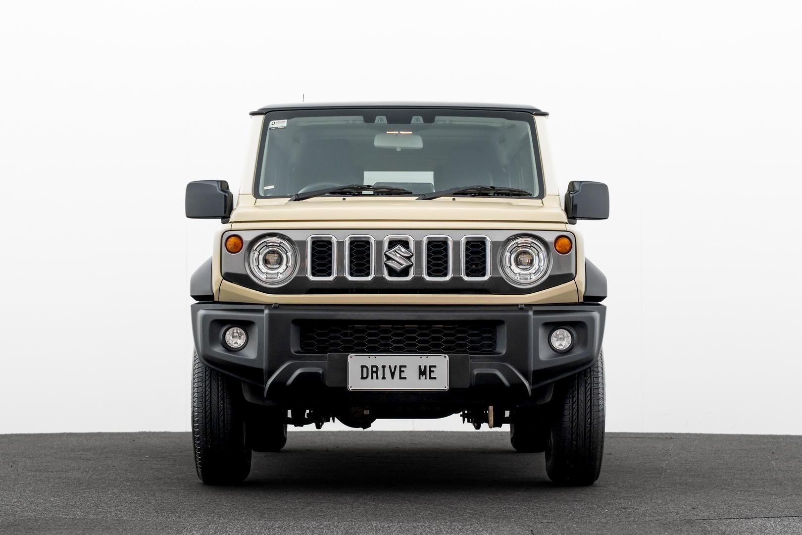 Suzuki Jimny image 2