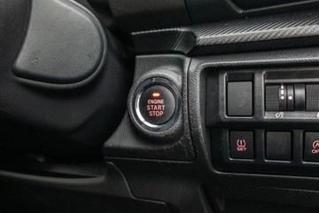 https://dvg-vehicle-assets.s3.amazonaws.com/C4006/4071p2ut8jrz0yhirmv2y9f6f.jpg