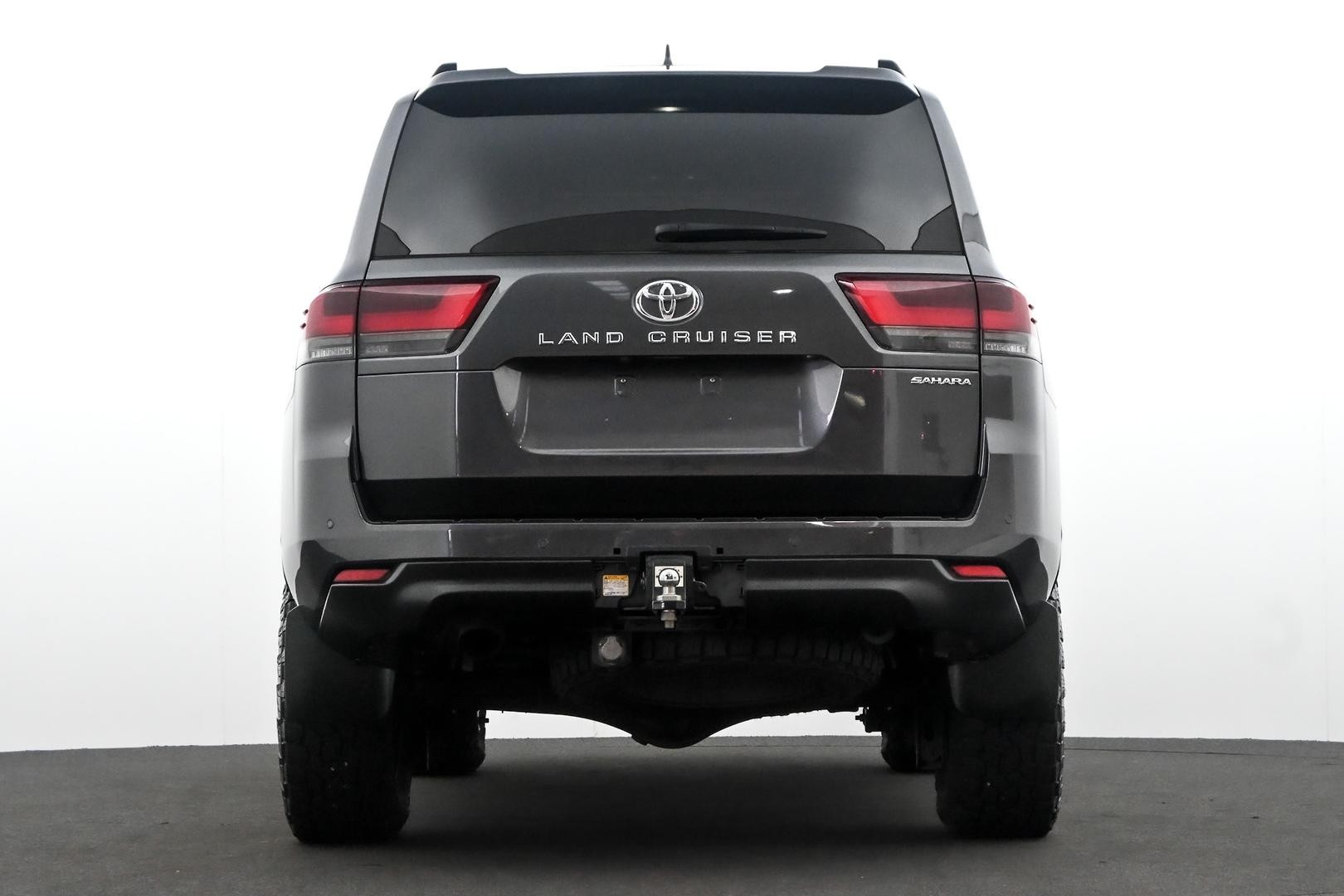 Toyota Landcruiser image 3